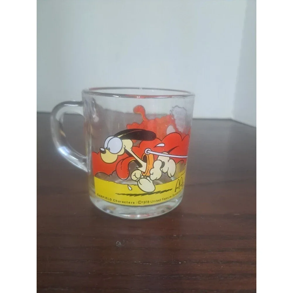 1978 McDonalds Anchor Hocking Garfield Use Your Friends Wisely  Mug